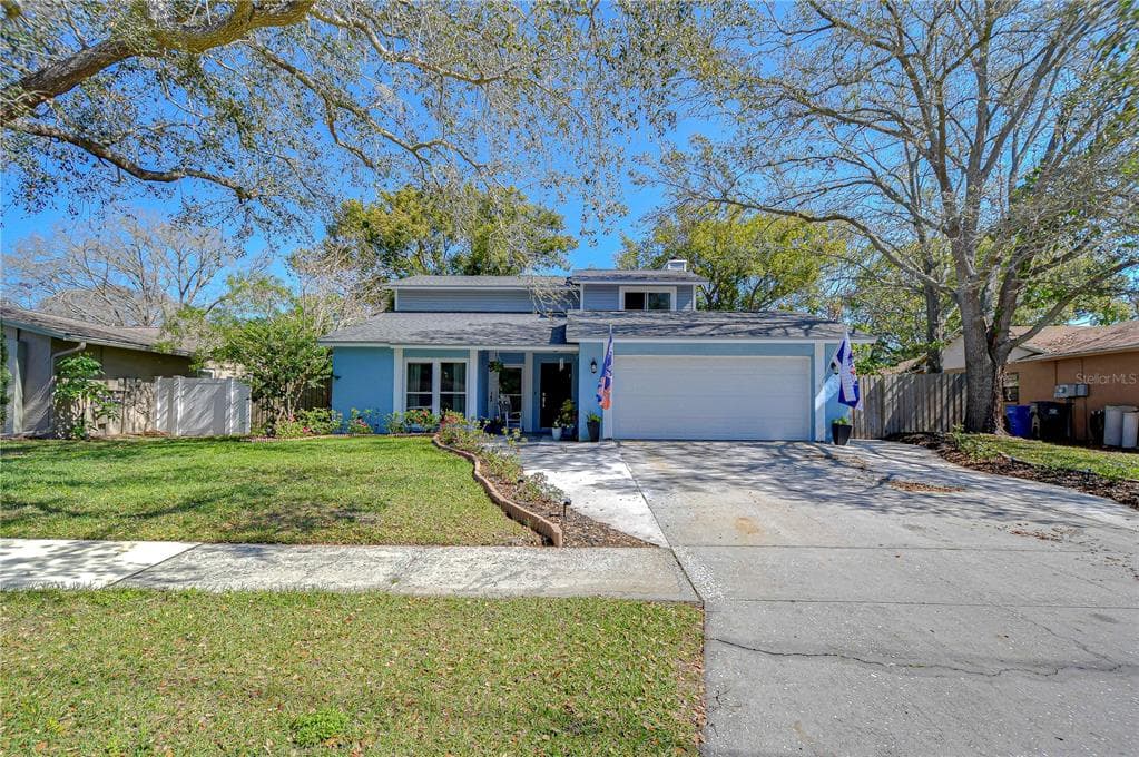 15927 CRYING WIND DRIVE TAMPA, FL 33624