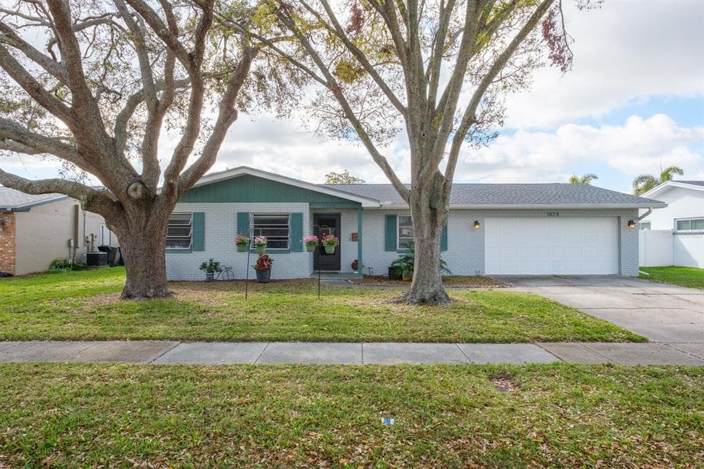 1828 ELMHURST DRIVE CLEARWATER, FL 33765