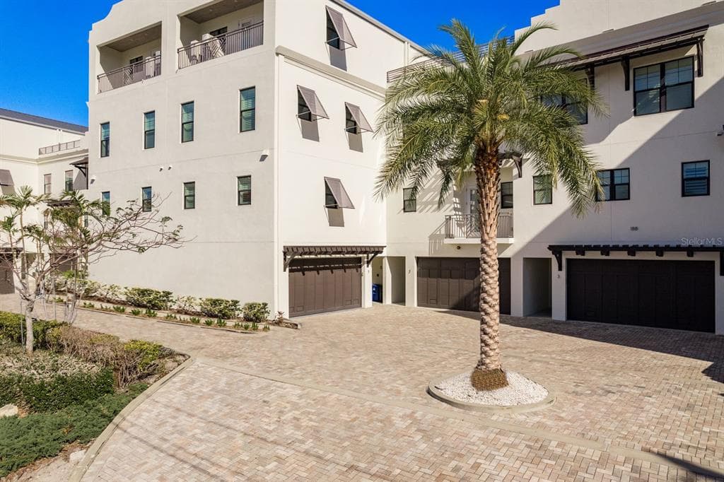 188 BRIGHTWATER DRIVE UNIT 2 CLEARWATER BEACH, FL 33767