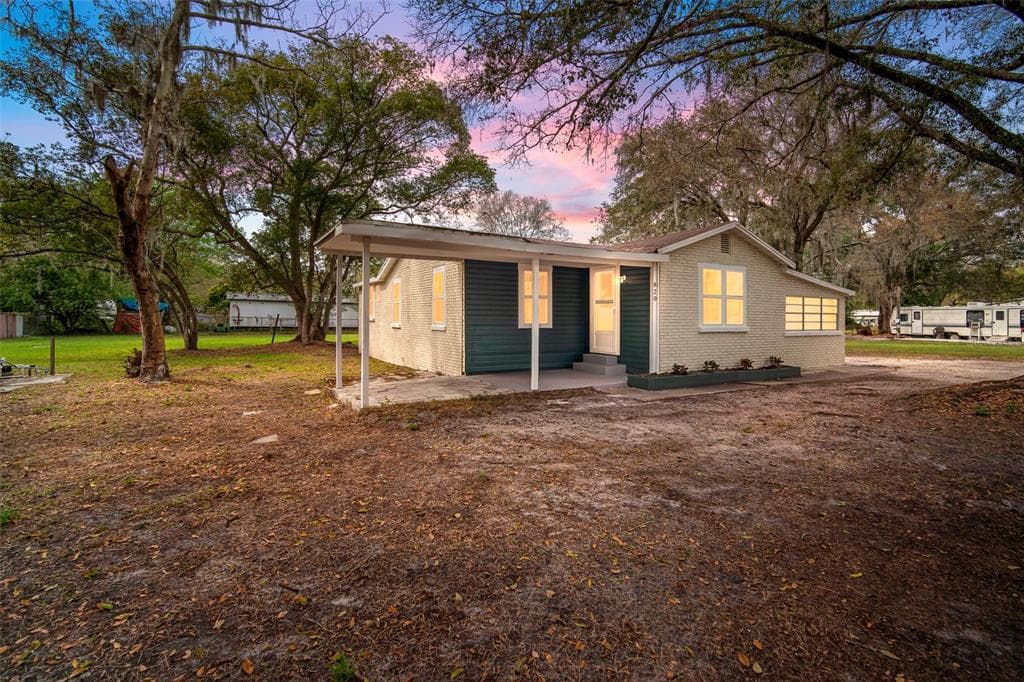 820 N CARROLL ROAD LAKELAND, FL 33801