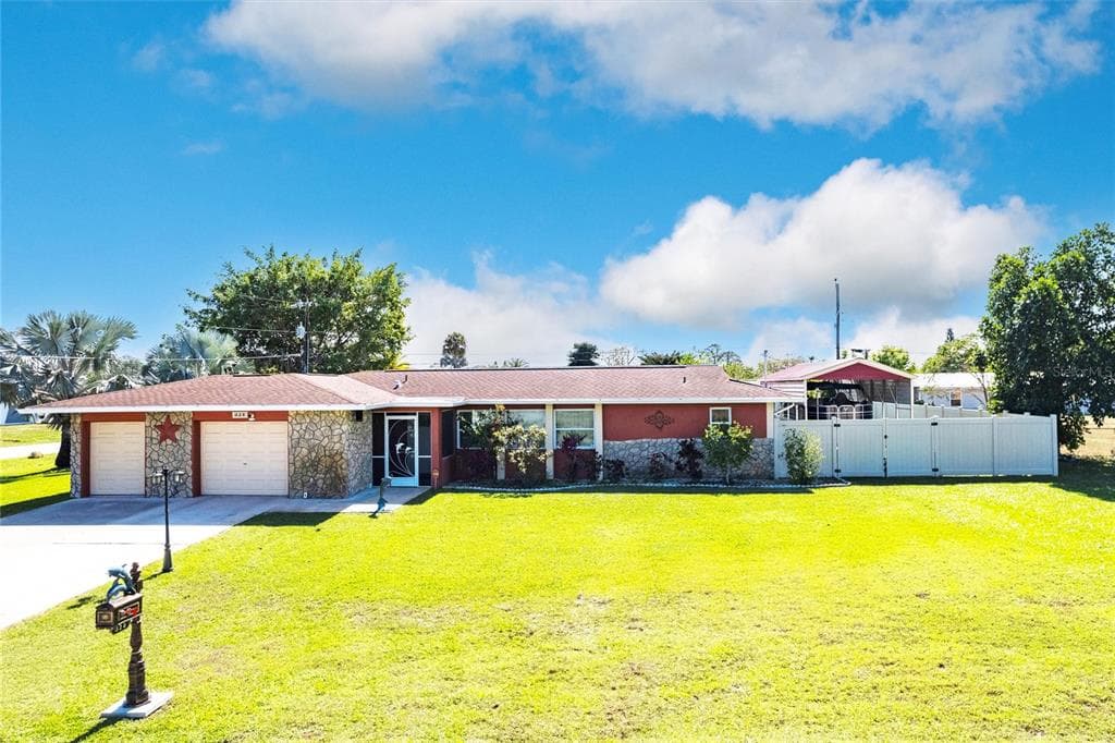 324 DANIA STREET LEHIGH ACRES, FL 33936