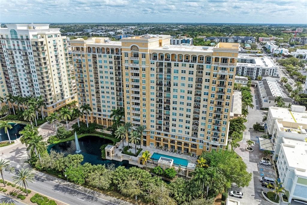 750 N TAMIAMI TRAIL UNIT 517 SARASOTA, FL 34236