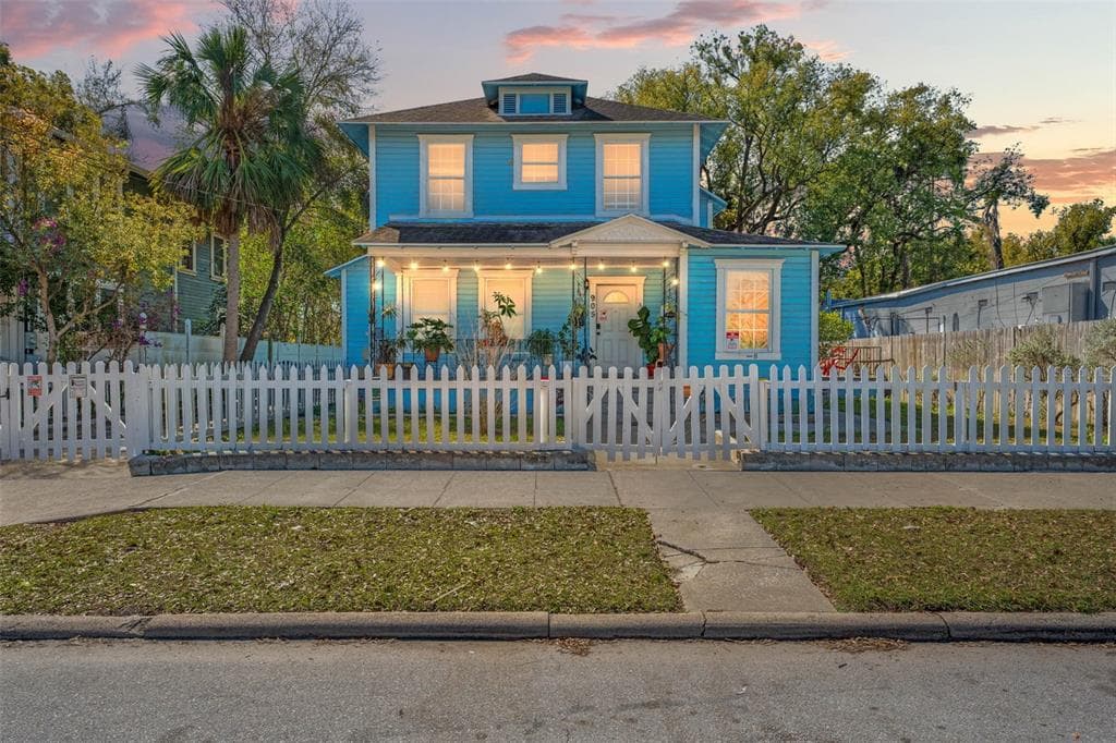 905 E 24TH AVENUE TAMPA, FL 33605