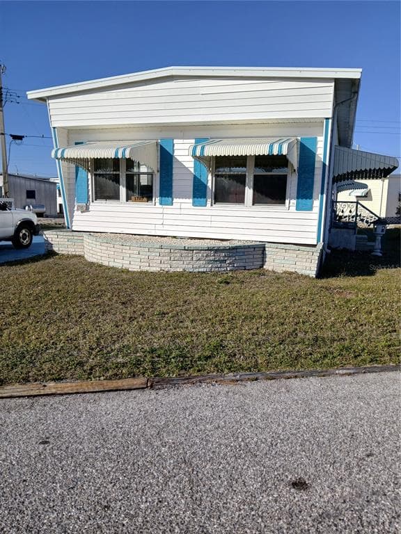1707 IOWA AVENUE BRADENTON, FL 34207