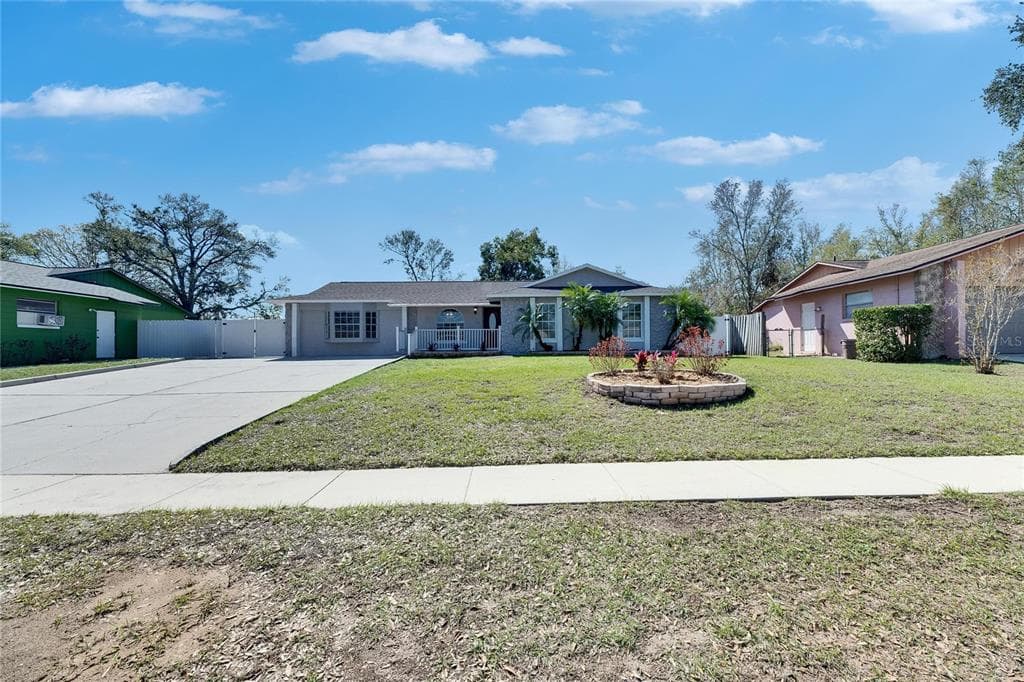 3213 KING WILLIAM CIRCLE SEFFNER, FL 33584