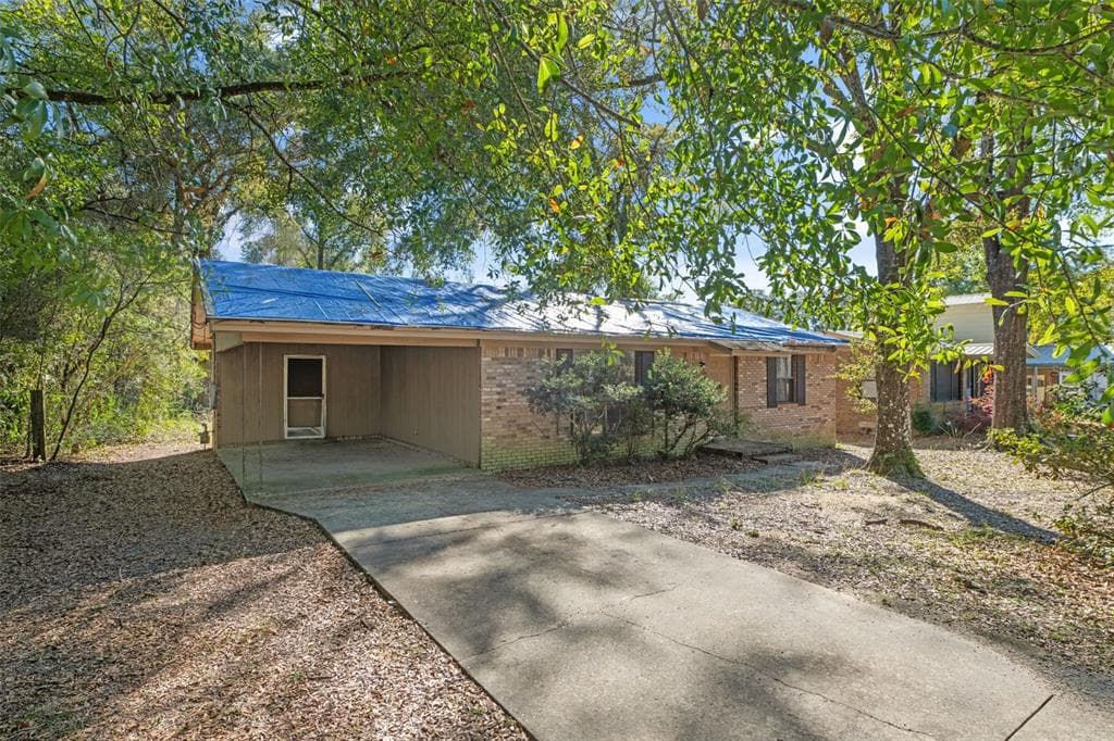 705 SCHOOL AVENUE CRESTVIEW, FL 32536