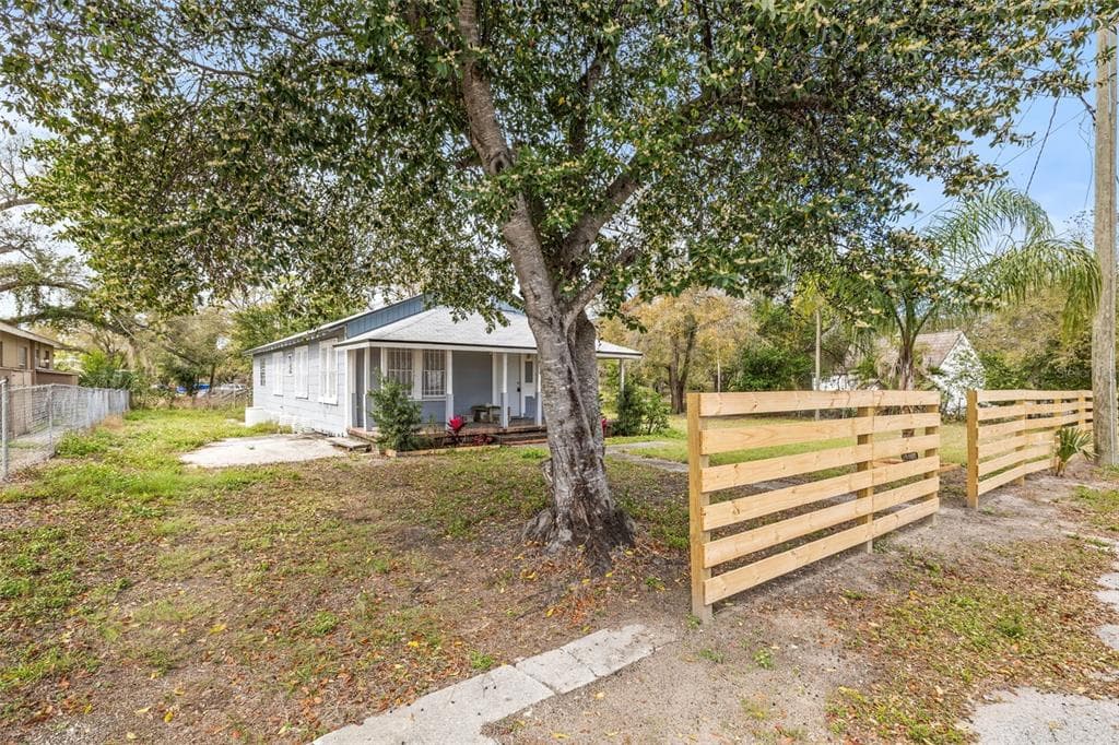 3814 N 48TH STREET TAMPA, FL 33605