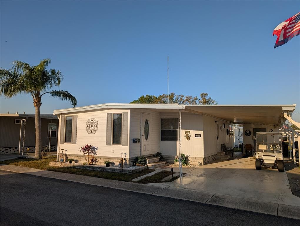 82180 E STREET N UNIT 180 PINELLAS PARK, FL 33781