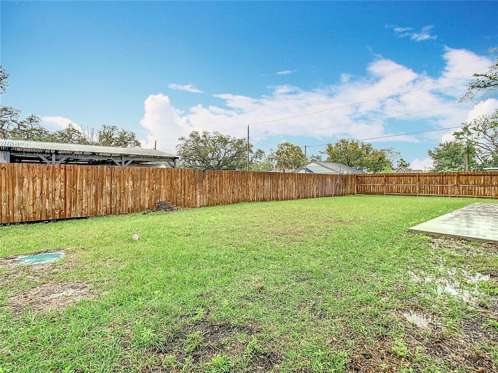 4908 E HANNA AVENUE TAMPA, FL 33610