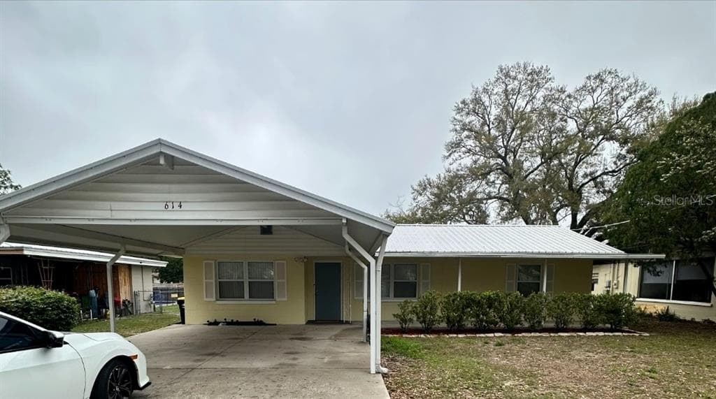 614 ALBERTA AVENUE AUBURNDALE, FL 33823