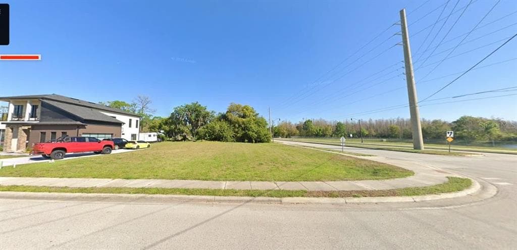525 E PARK STREET KISSIMMEE, FL 34744