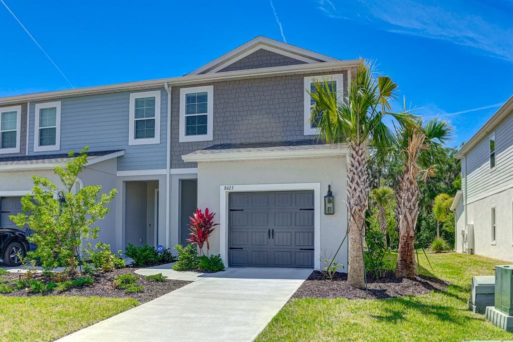8423 CANYON CREEK TRAIL PARRISH, FL 34219