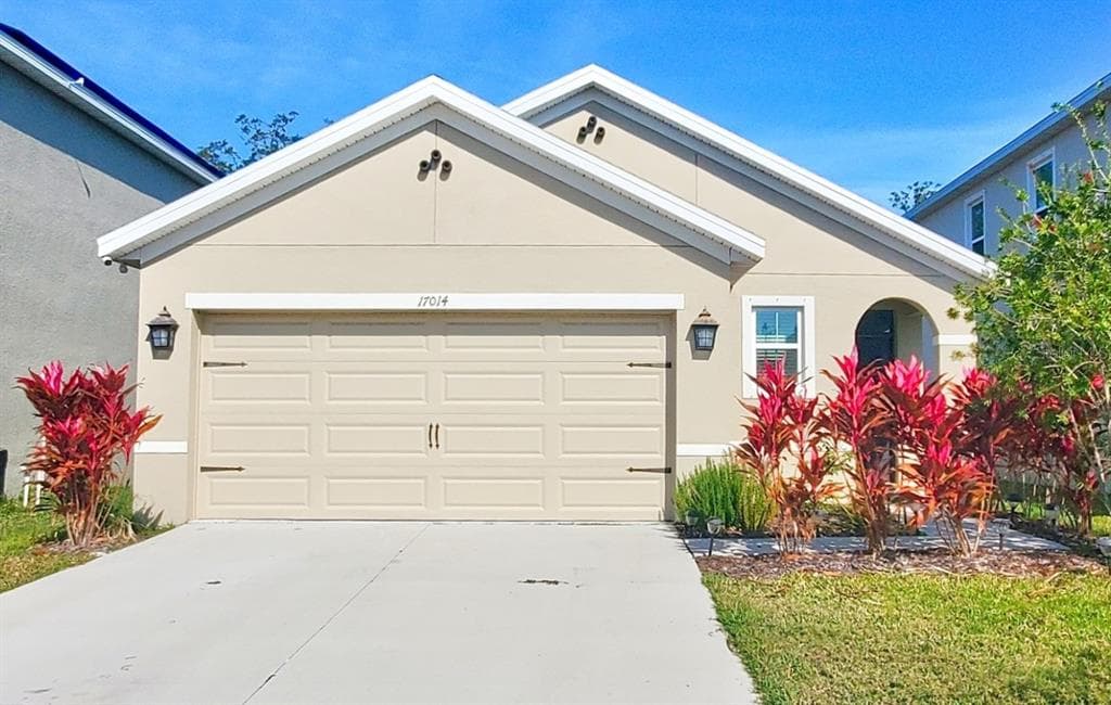 17014 OVAL RUM DRIVE WIMAUMA, FL 33598