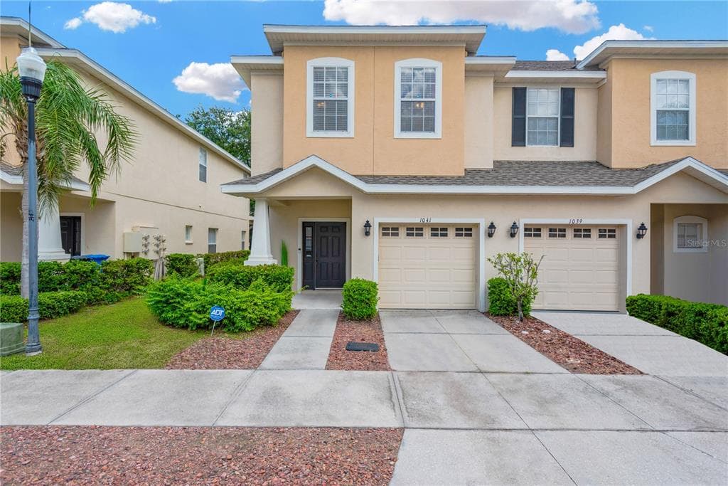 1041 ANDREW AVILES CIRCLE TAMPA, FL 33619