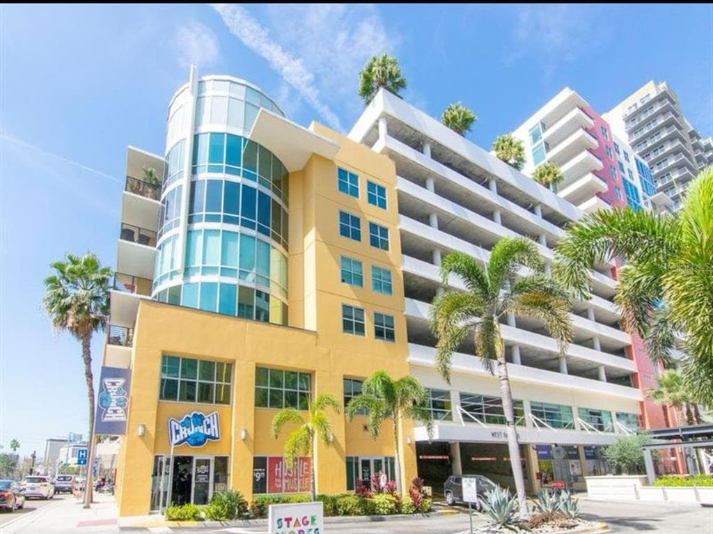 1120 E KENNEDY BOULEVARD UNIT 720