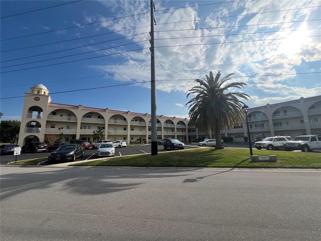 2259 COSTA RICAN DRIVE UNIT 31 CLEARWATER, FL 33763