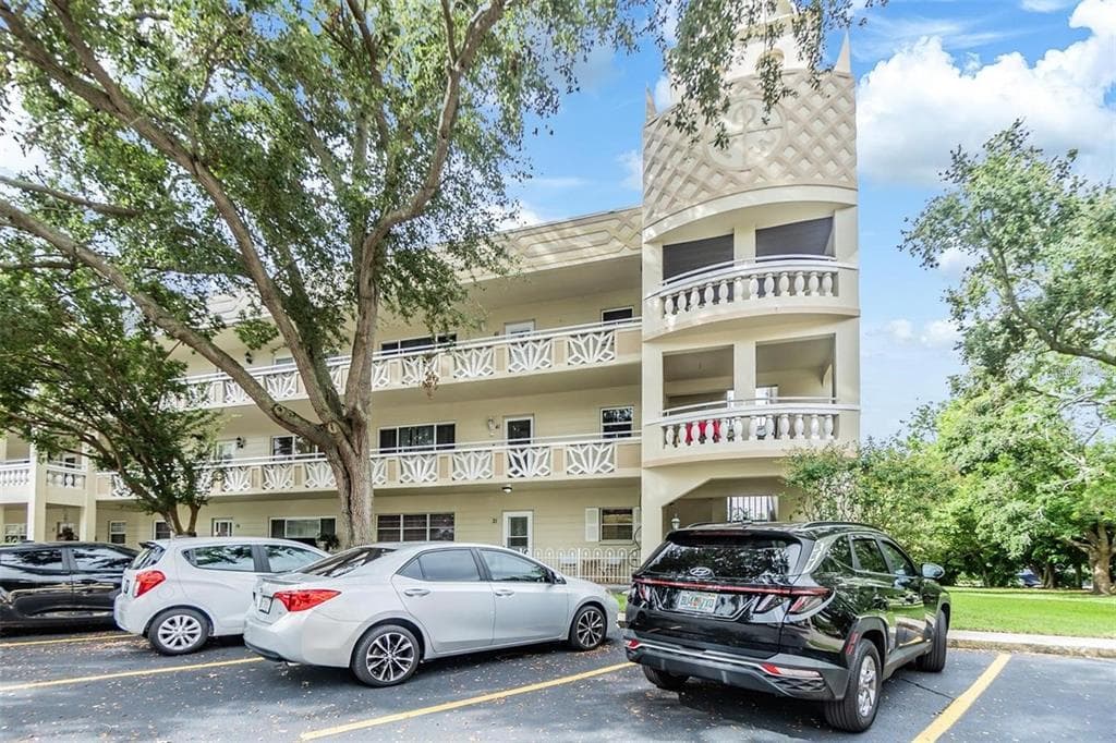 2351 IRISH LANE UNIT 43 CLEARWATER, FL 33763