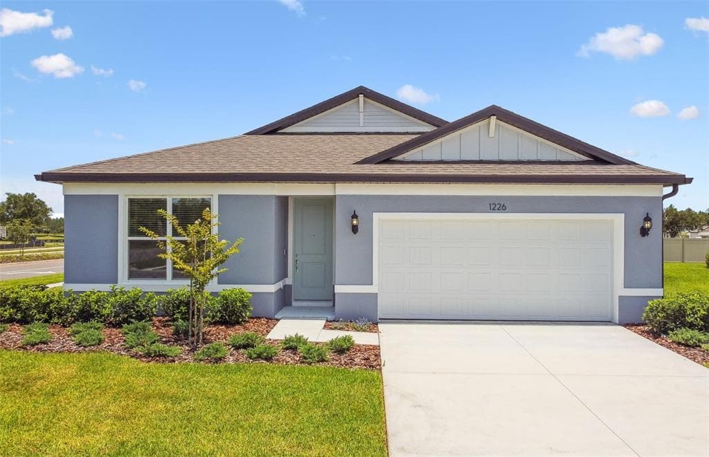 1226 MUMFORD COURT ZEPHYRHILLS, FL 33540