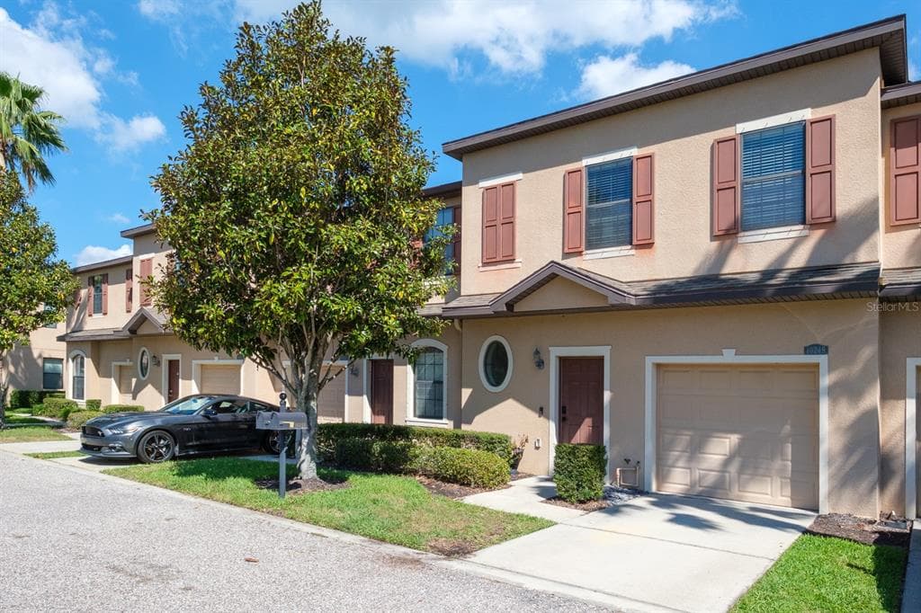 10249 VILLA PALAZZO COURT TAMPA, FL 33615