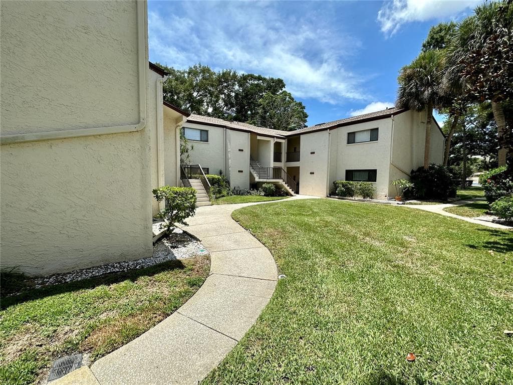 700 STARKEY ROAD UNIT 1525