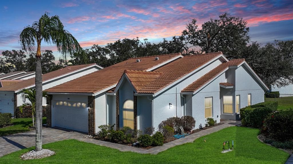 5839 GARDEN LAKES DRIVE BRADENTON, FL 34203