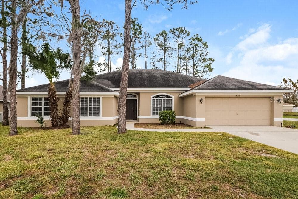 2217 SWEET BAY DRIVE LAKELAND, FL 33811