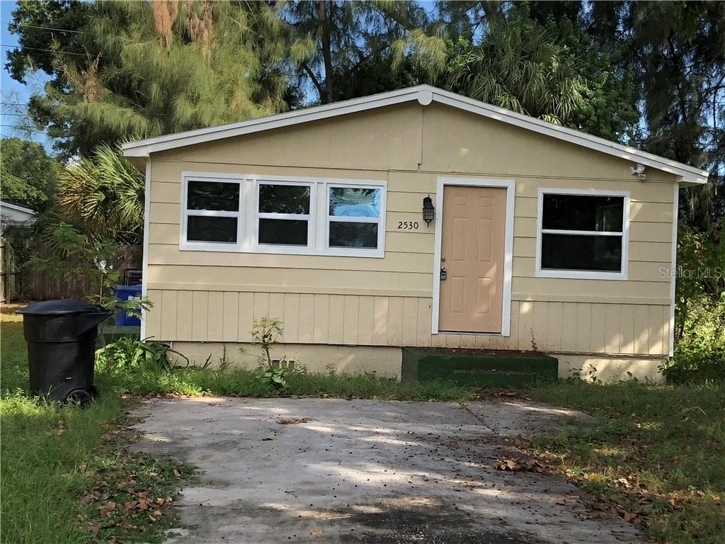 2530 38TH STREET S ST PETERSBURG, FL 33711