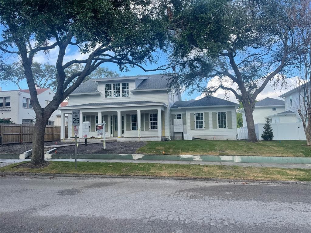 111 18TH AVENUE N ST PETERSBURG, FL 33704