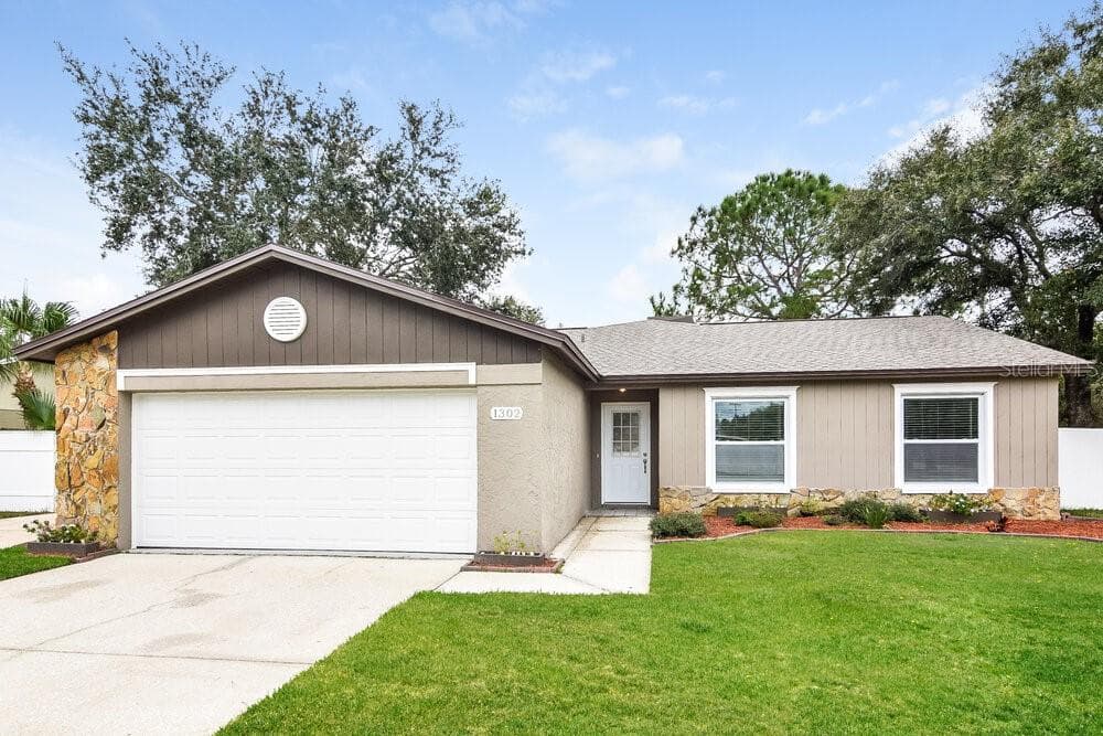 1302 FOXBORO DRIVE BRANDON, FL 33511