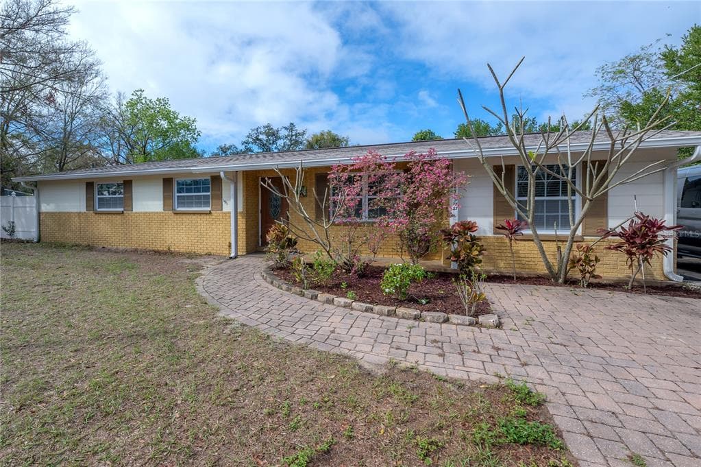9618 N 55TH STREET TEMPLE TERRACE, FL 33617