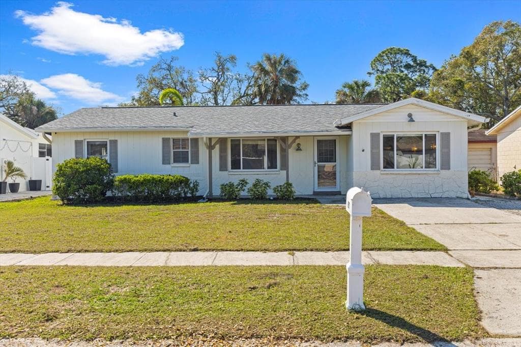 6337 S LANSDALE CIRCLE TAMPA, FL 33616