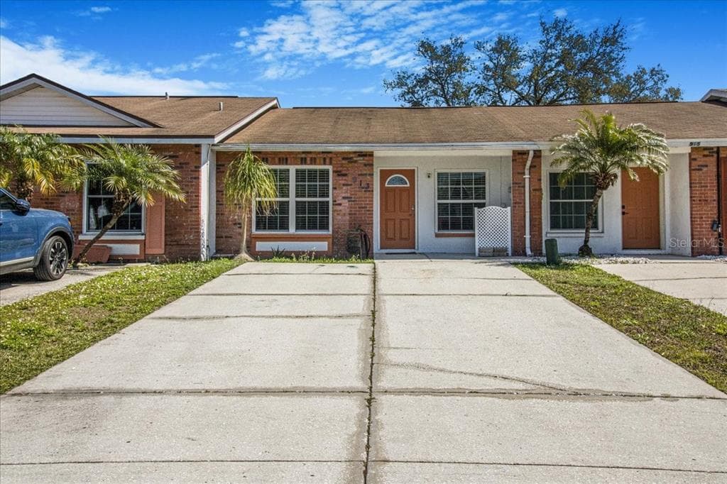 913 BURLWOOD STREET BRANDON, FL 33511