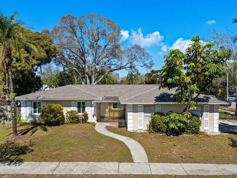 1000 AMBLE LANE CLEARWATER, FL 33755