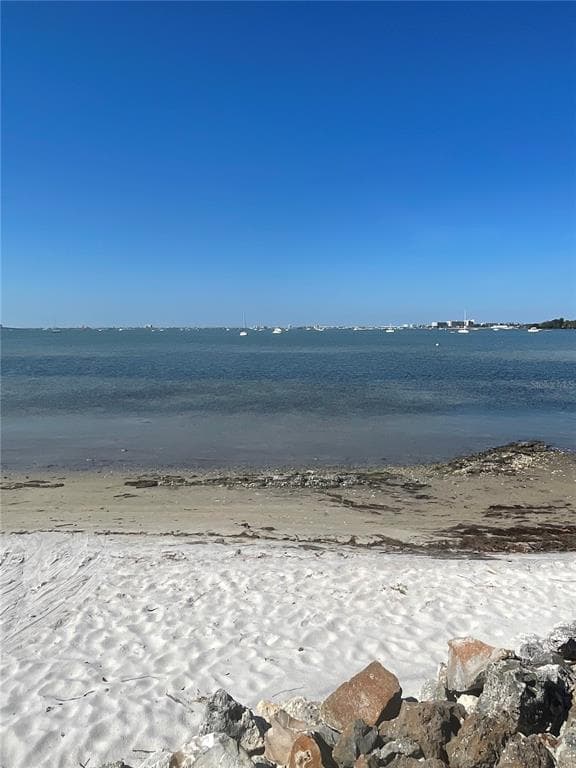 3697 42ND WAY S UNIT E ST PETERSBURG, FL 33711