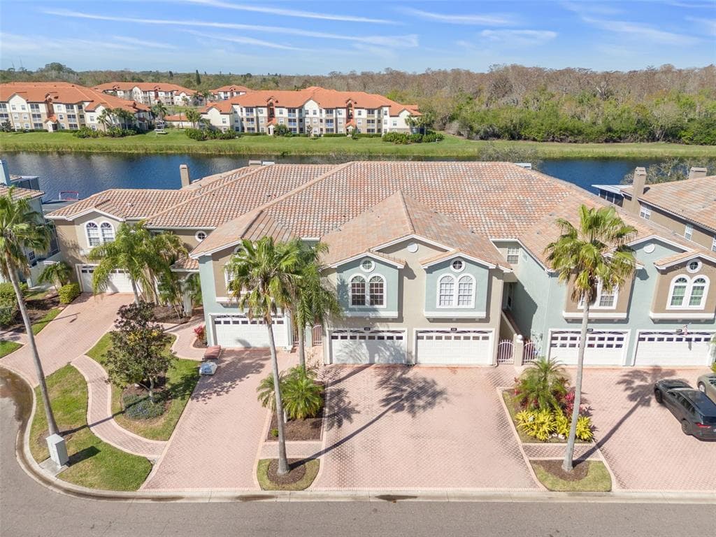 1524 LAGO VISTA BOULEVARD PALM HARBOR, FL 34685