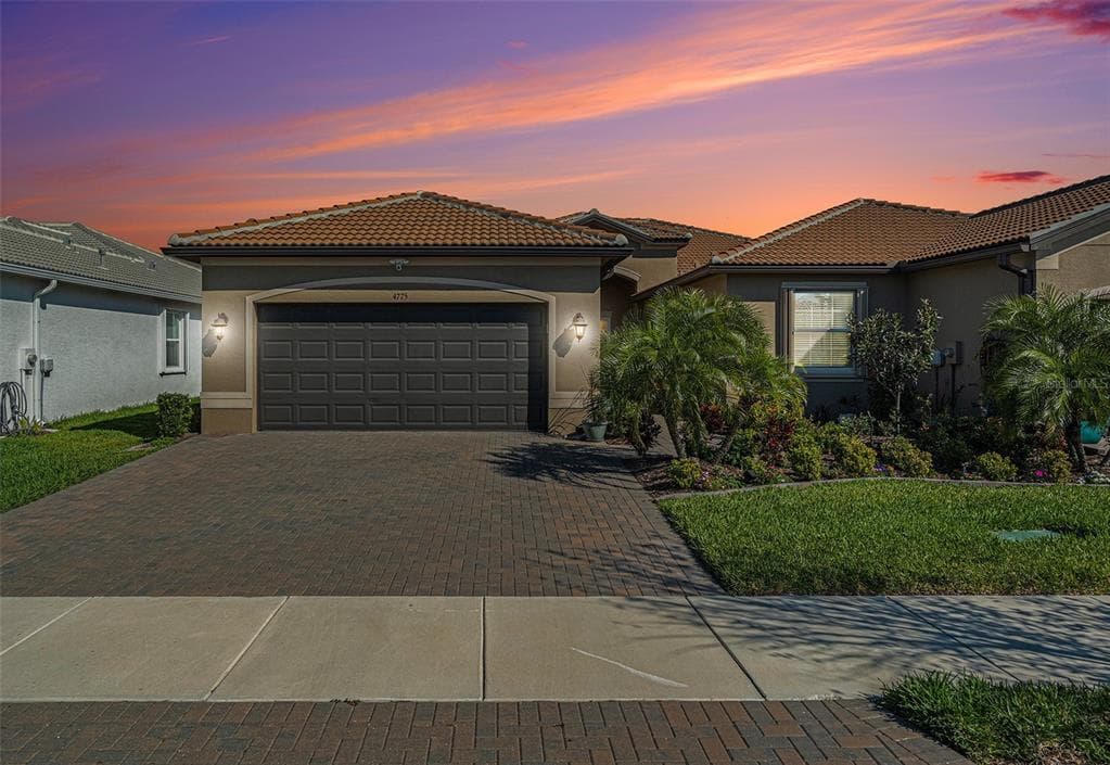 4775 AVILA LAKES DRIVE WIMAUMA, FL 33598
