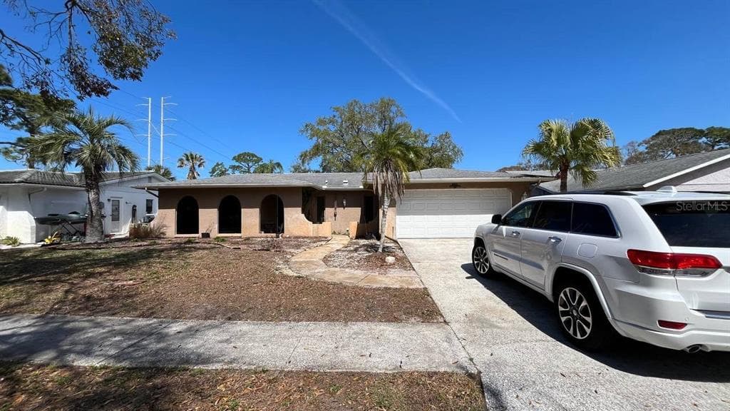 603 IVEY LANE TARPON SPRINGS, FL 34689