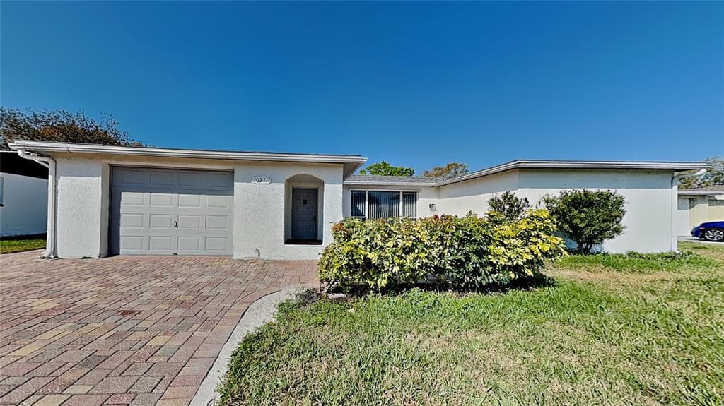 10211 CHERRY CREEK LANE PORT RICHEY, FL 34668