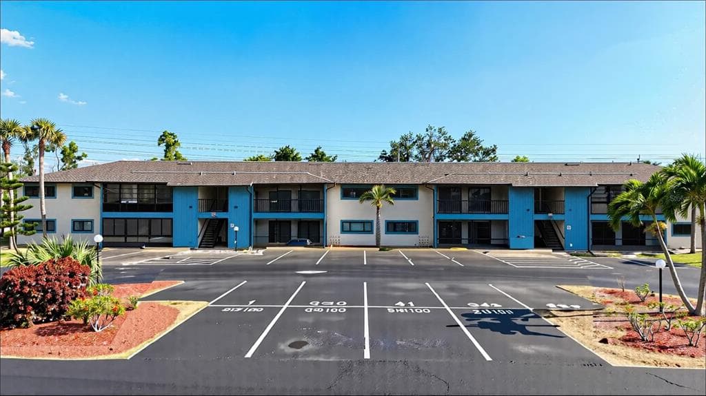 17426 BIRCHWOOD LANE UNIT 3 FORT MYERS, FL 33908