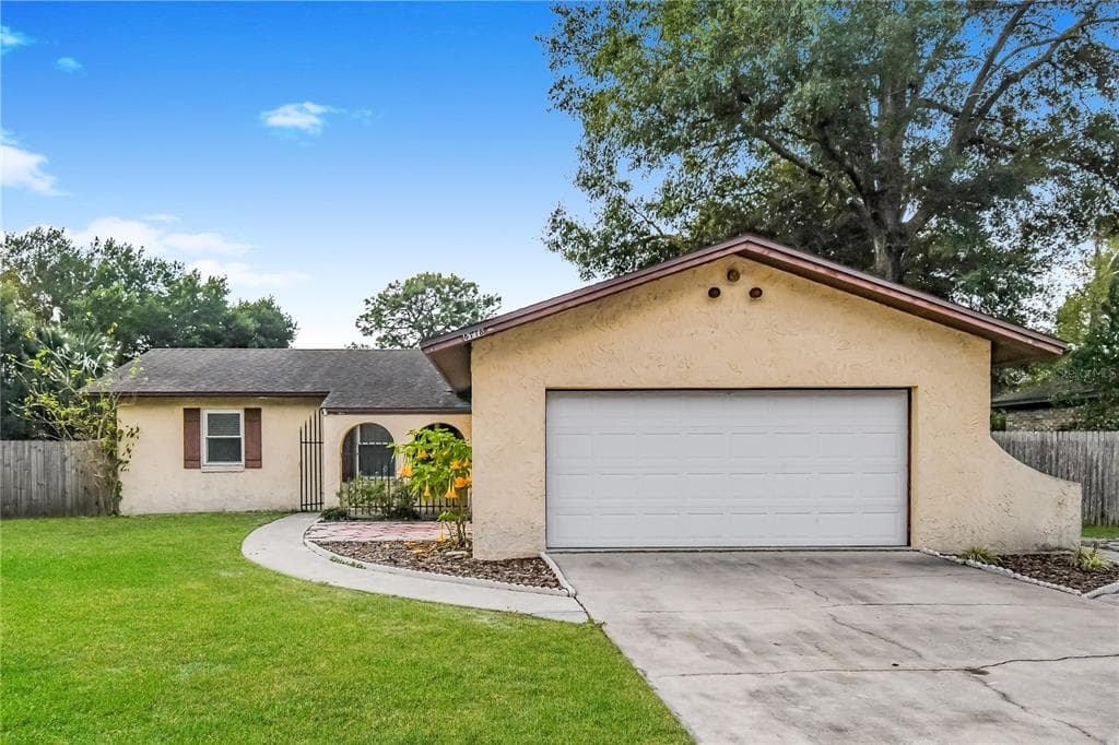 6118 POST OAK ROAD W JACKSONVILLE, FL 32277