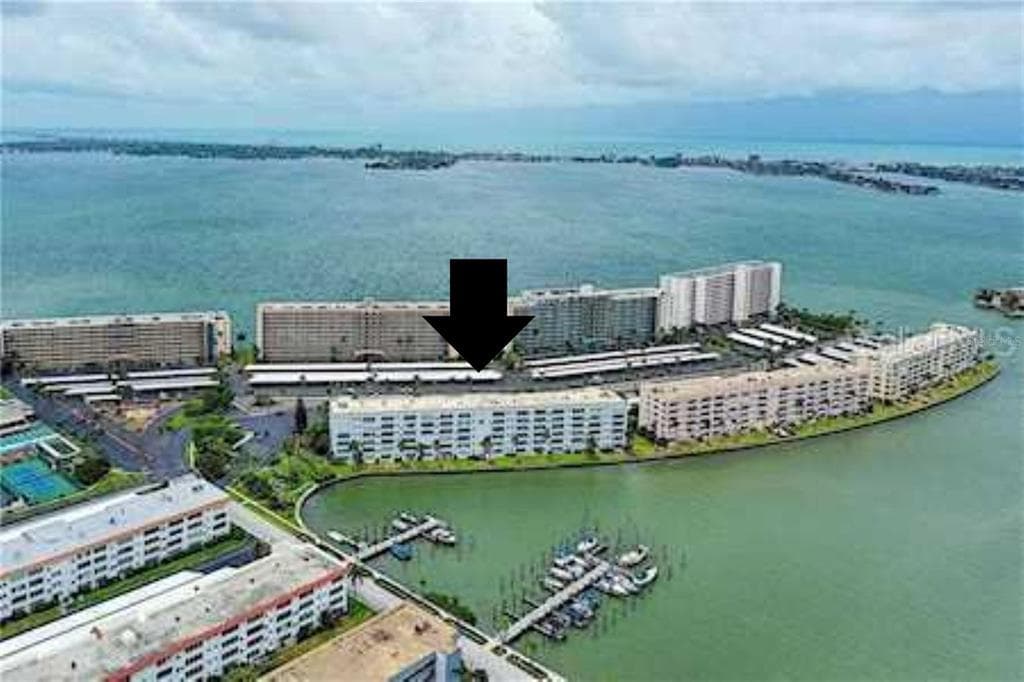 5925 SHORE BOULEVARD S UNIT 604 GULFPORT, FL 33707
