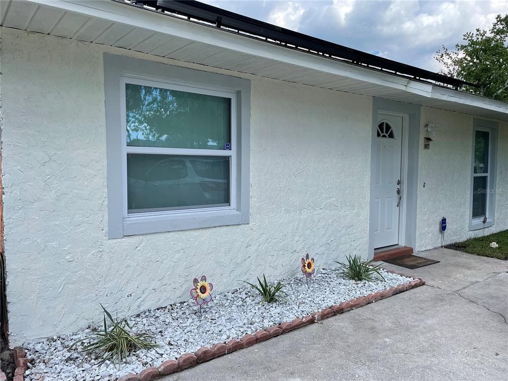 5977 WALLACE DRIVE ORLANDO, FL 32807