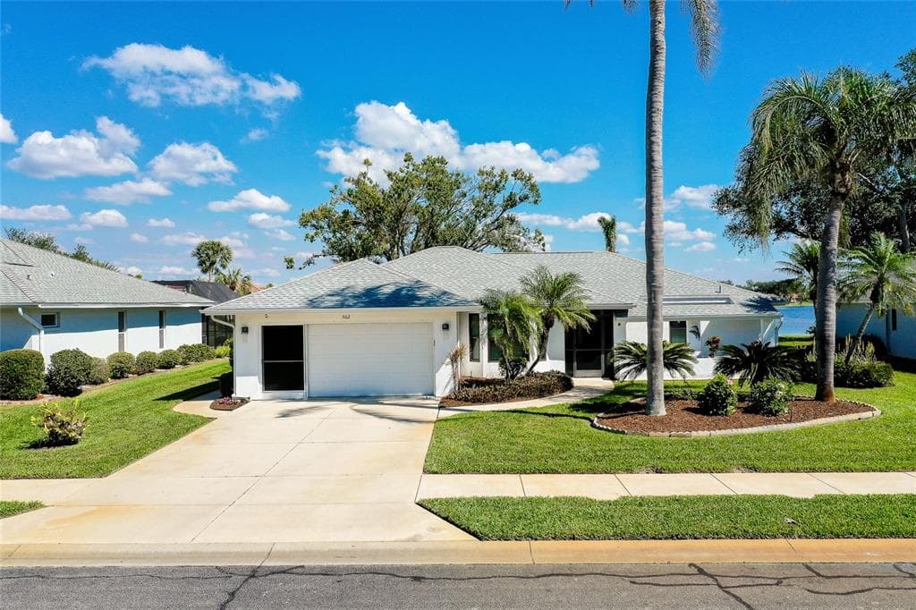 562 SILK OAK DRIVE VENICE, FL 34293