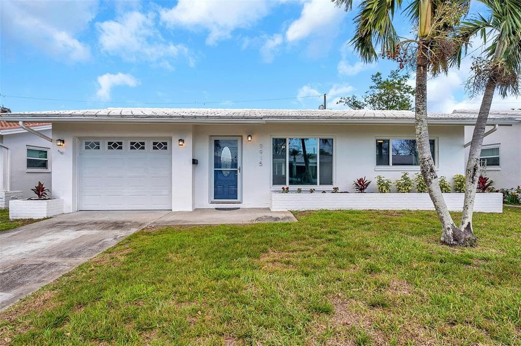 9915 39TH STREET N UNIT 3 PINELLAS PARK, FL 33782