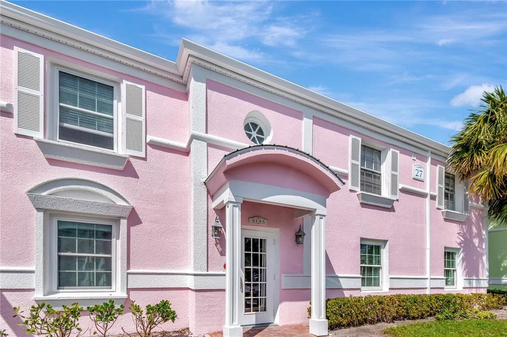 5135 COQUINA KEY DRIVE SE UNIT C ST PETERSBURG, FL 33705
