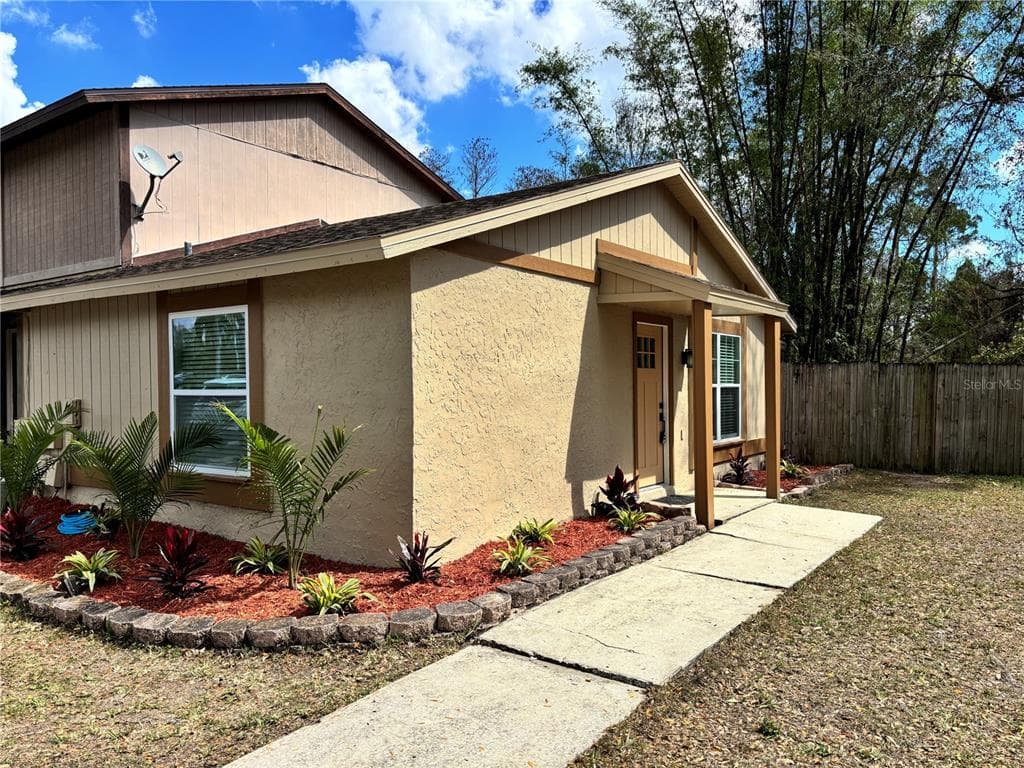 13921 VILLAGE VIEW DRIVE TAMPA, FL 33624