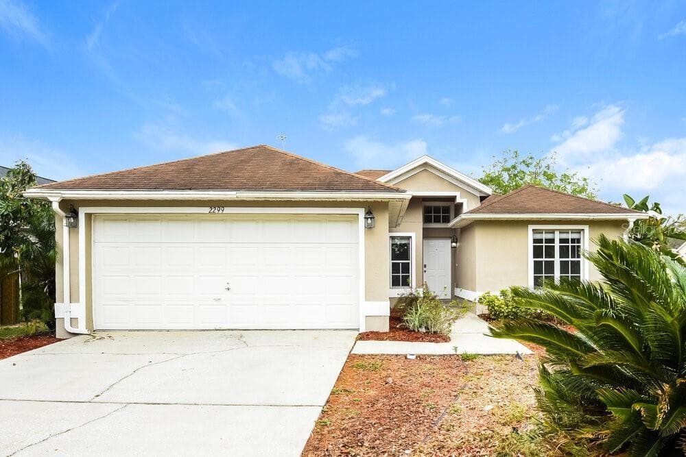 2299 PEBBLEWOOD DRIVE APOPKA, FL 32703