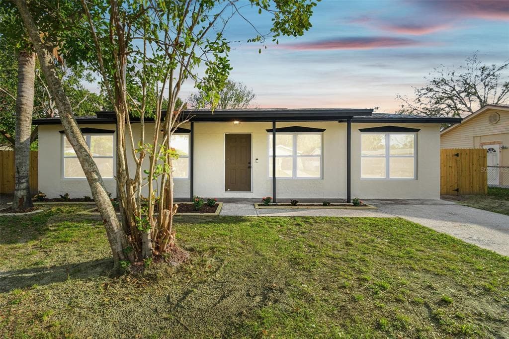 7013 24TH AVENUE S TAMPA, FL 33619