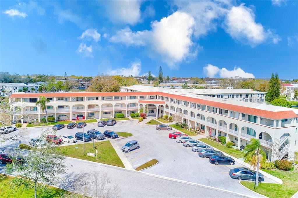 2434 AUSTRALIA WAY E UNIT 8 CLEARWATER, FL 33763