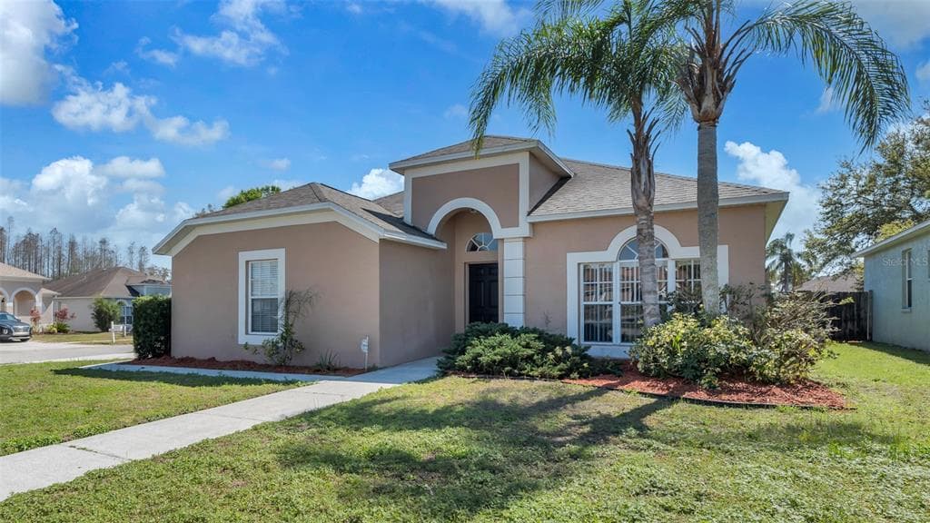 10423 GLEN WILLOW LANE TAMPA, FL 33647